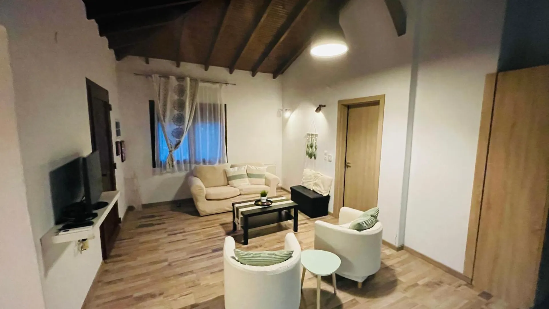 Pyrgos House Apartment Develikia 0*,